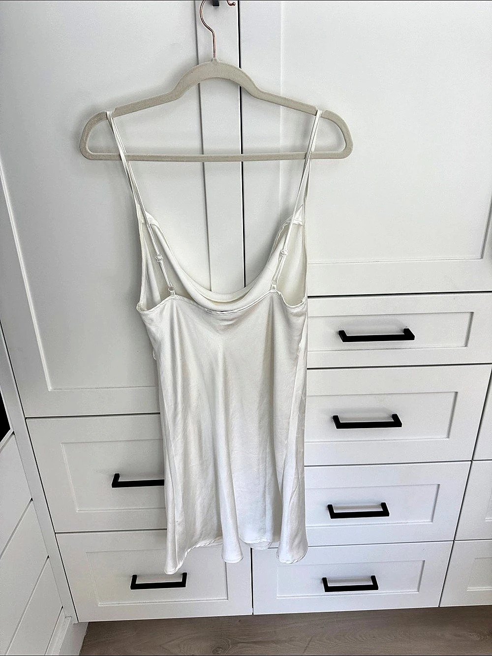 Motel White Cowl Neck Camisole Size Medium
